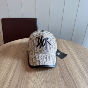 hat  00109