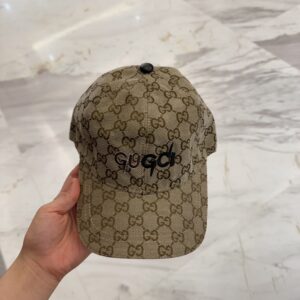 hat 00139