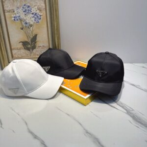 hat  00139