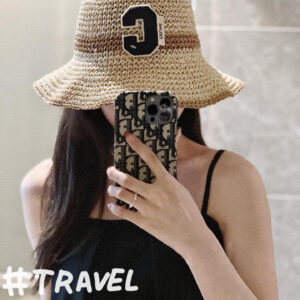 hat 00189