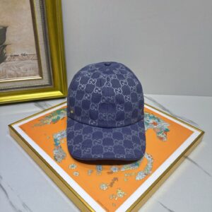 hat  00199