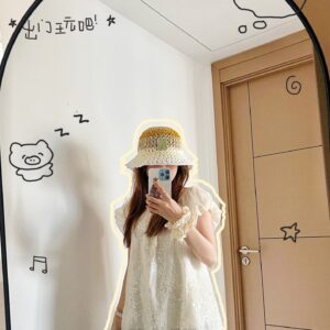 hat 00229