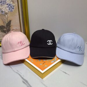 hat  00239