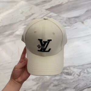 hat 00319
