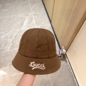 hat 00358