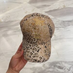hat 00369