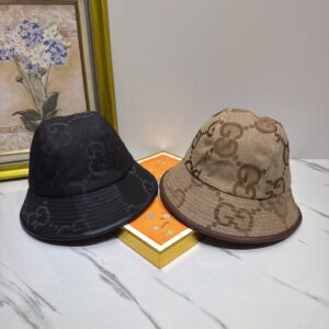 hat  00369