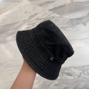 hat 00389