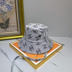 hat  00419