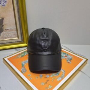 hat  00479