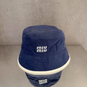 hat 00489