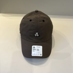 hat 00526