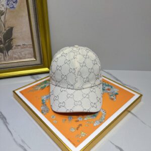 hat  00559