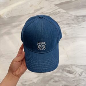 hat 00589