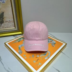 hat  00599