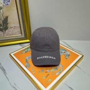 hat  00629