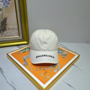 hat  00639