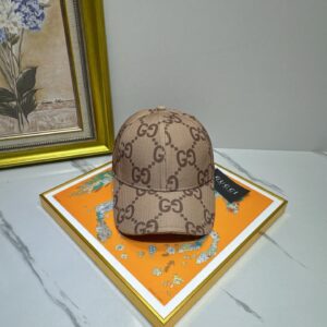 hat  00709