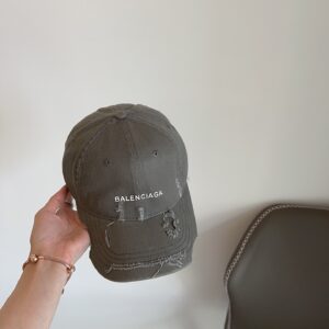 hat 00719