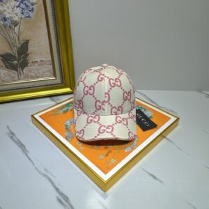 hat  00719