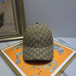 hat  00819