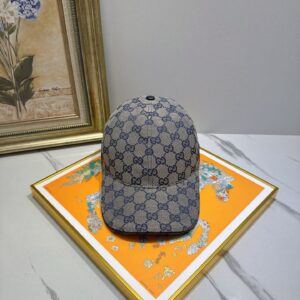 hat  00829