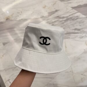 hat 00929