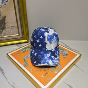 hat  00989