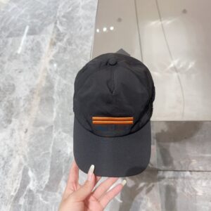 hat 00999