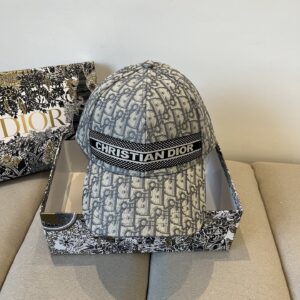 hat 01049