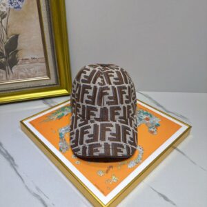 hat  01069