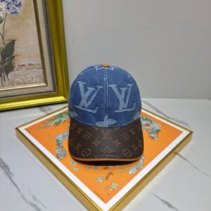 hat  01129