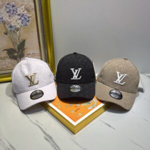hat  01499