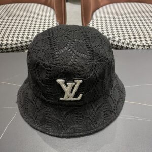 hat 024611