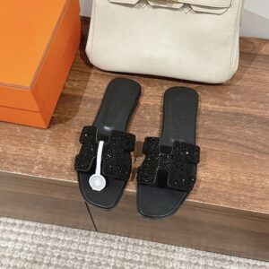 Hermès Oran Women’s Sandals in Black with Rhinestones – Limited Edition