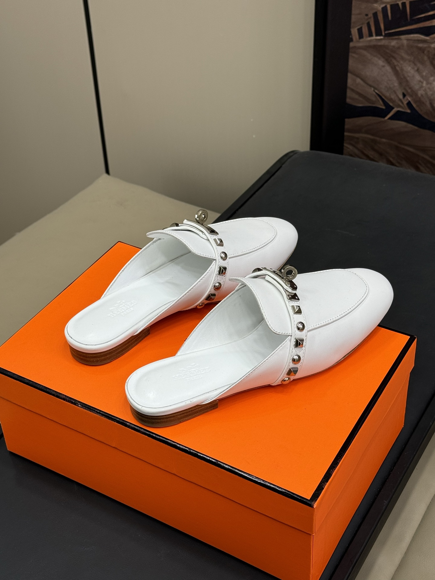 Hermès Oz White Calfskin Leather Mule