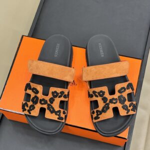 HERMES Chypre Sandals Slides Leopard Animal Print, size 39