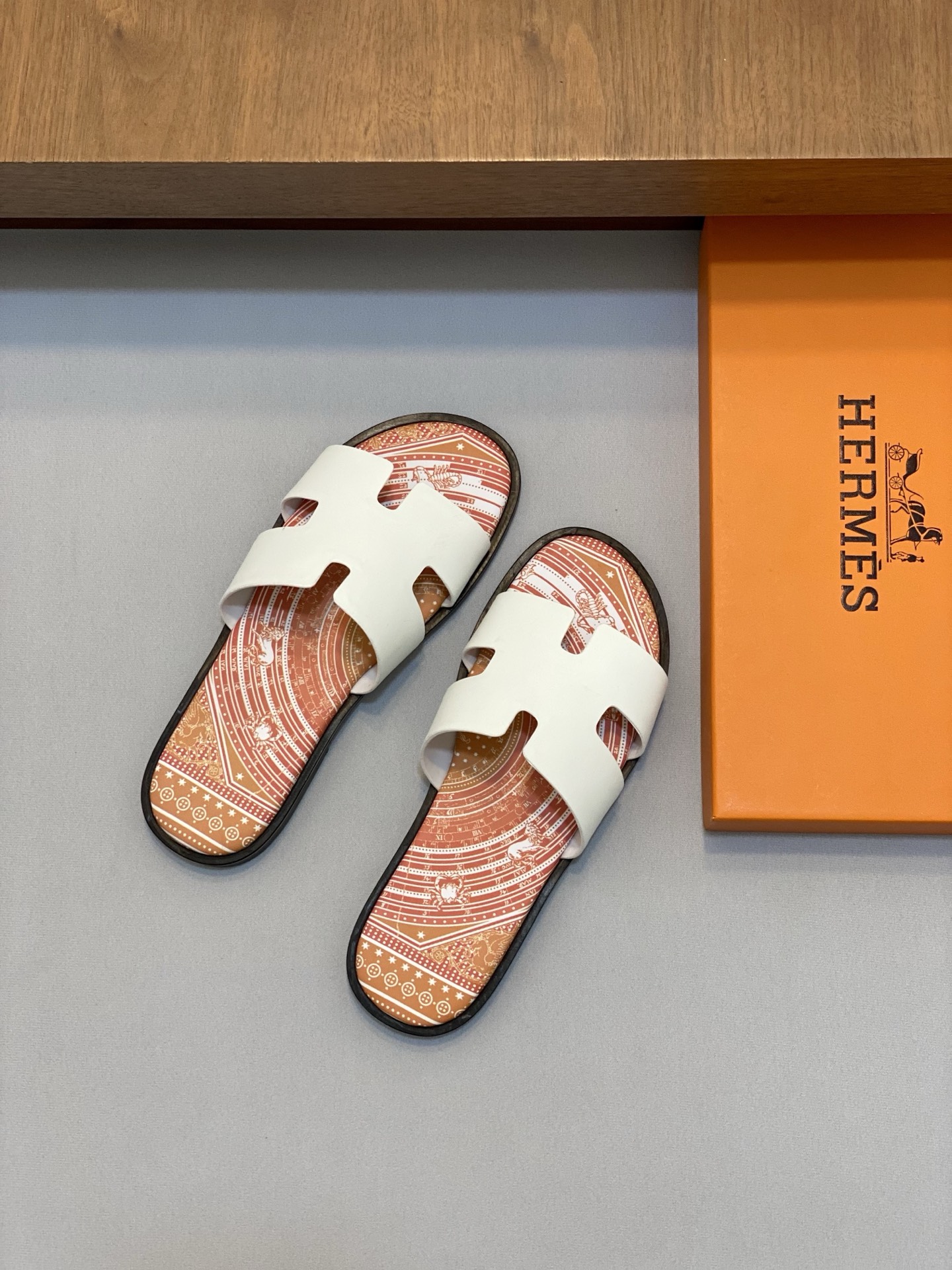 HERMES  00196