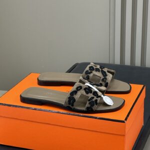 HERMES 00219