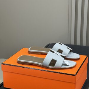 HERMES 00256