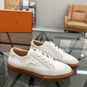 HERMES 00379
