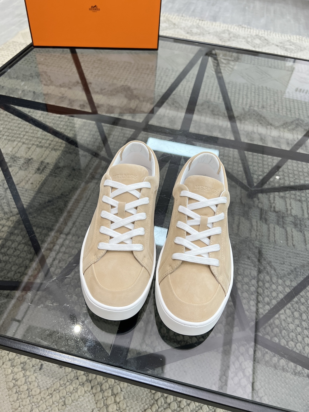 HERMES 00529