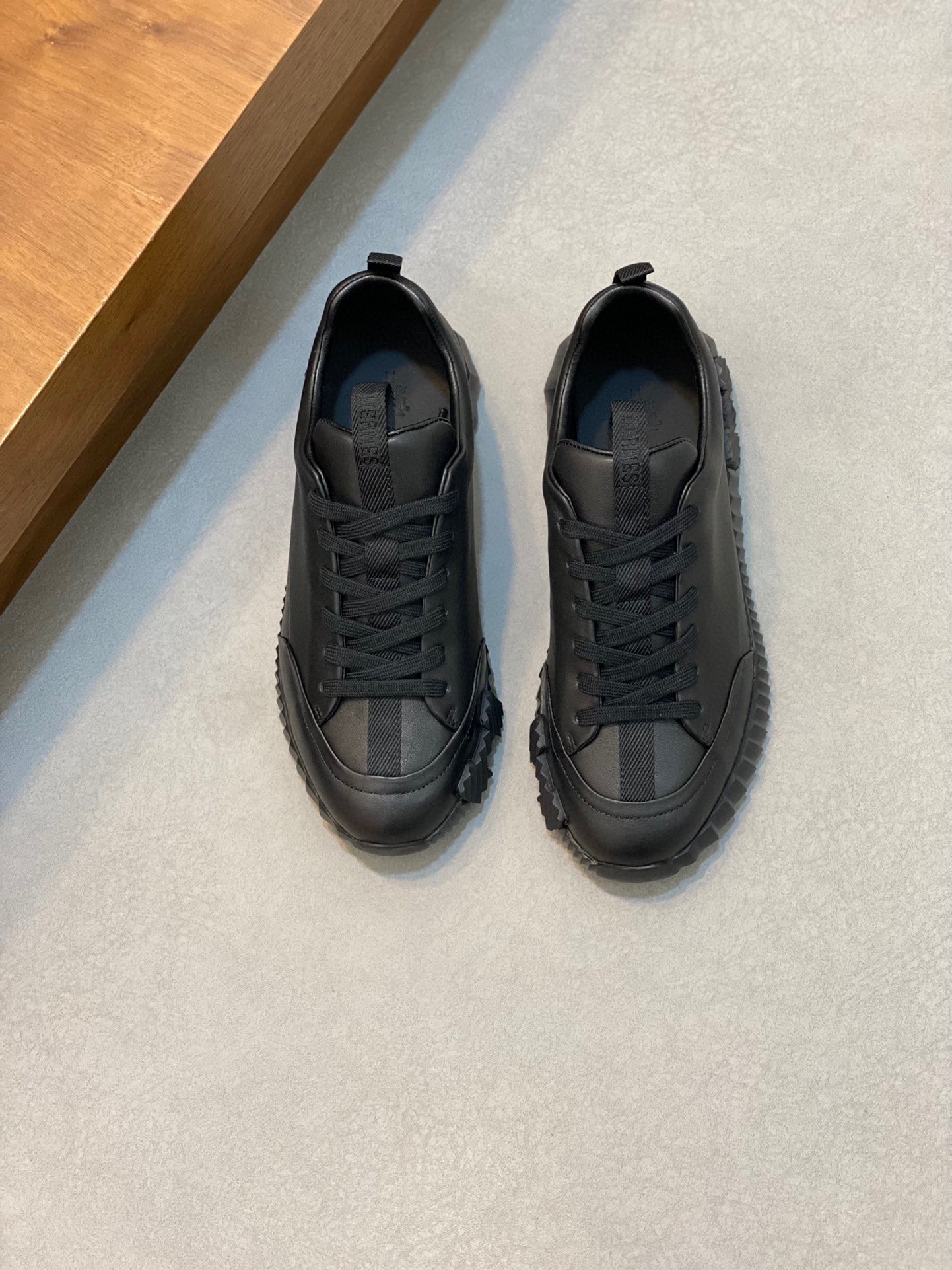 Hermès Bouncing sneaker – Black | Hermès