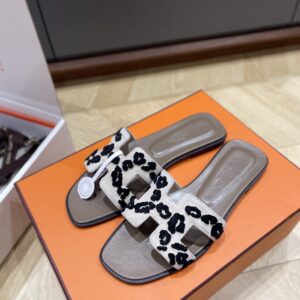 HERMES 00669