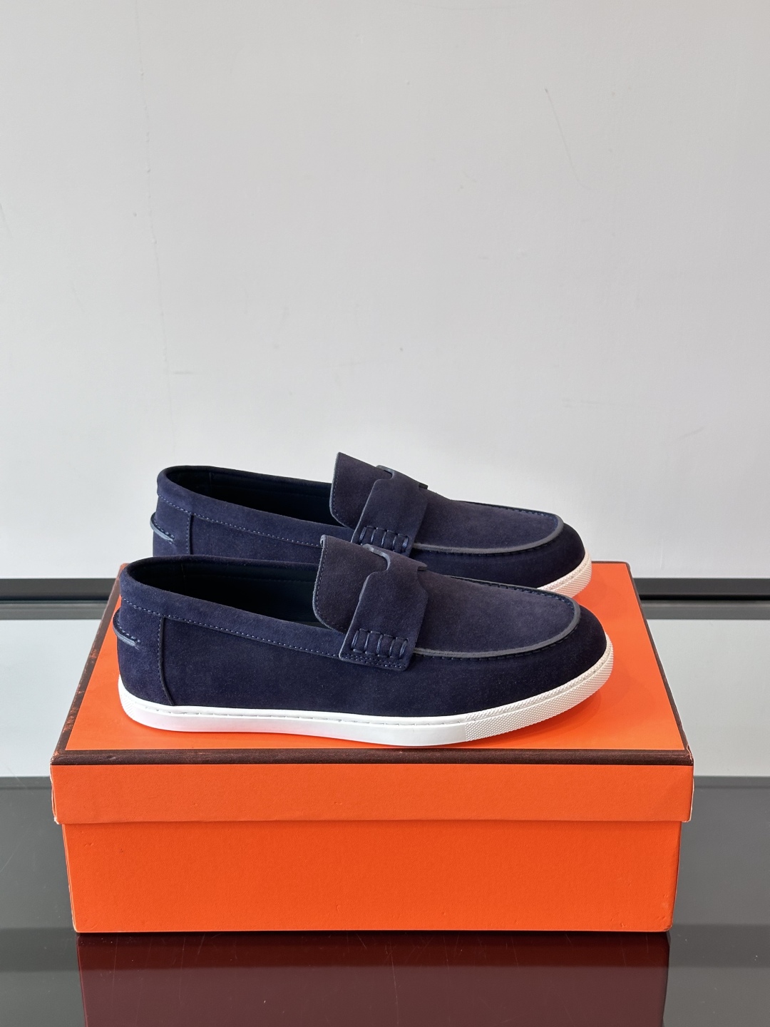 Hermès Job Loafer – Blue navy | Men’s & Women’s Luxury Shoes