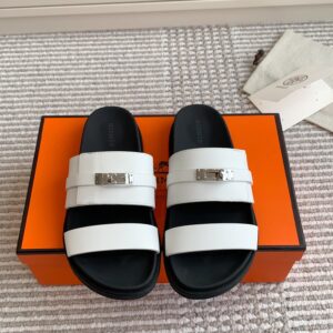 HERMES 00819