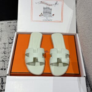 HERMES  00879