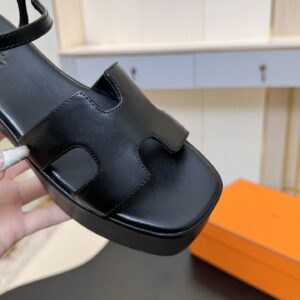 HERMES 00979