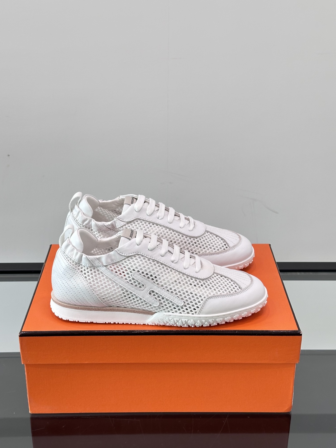 Hermès White – Jet – Women’s Shoes Blanc (White) | Women’s  | Hermès