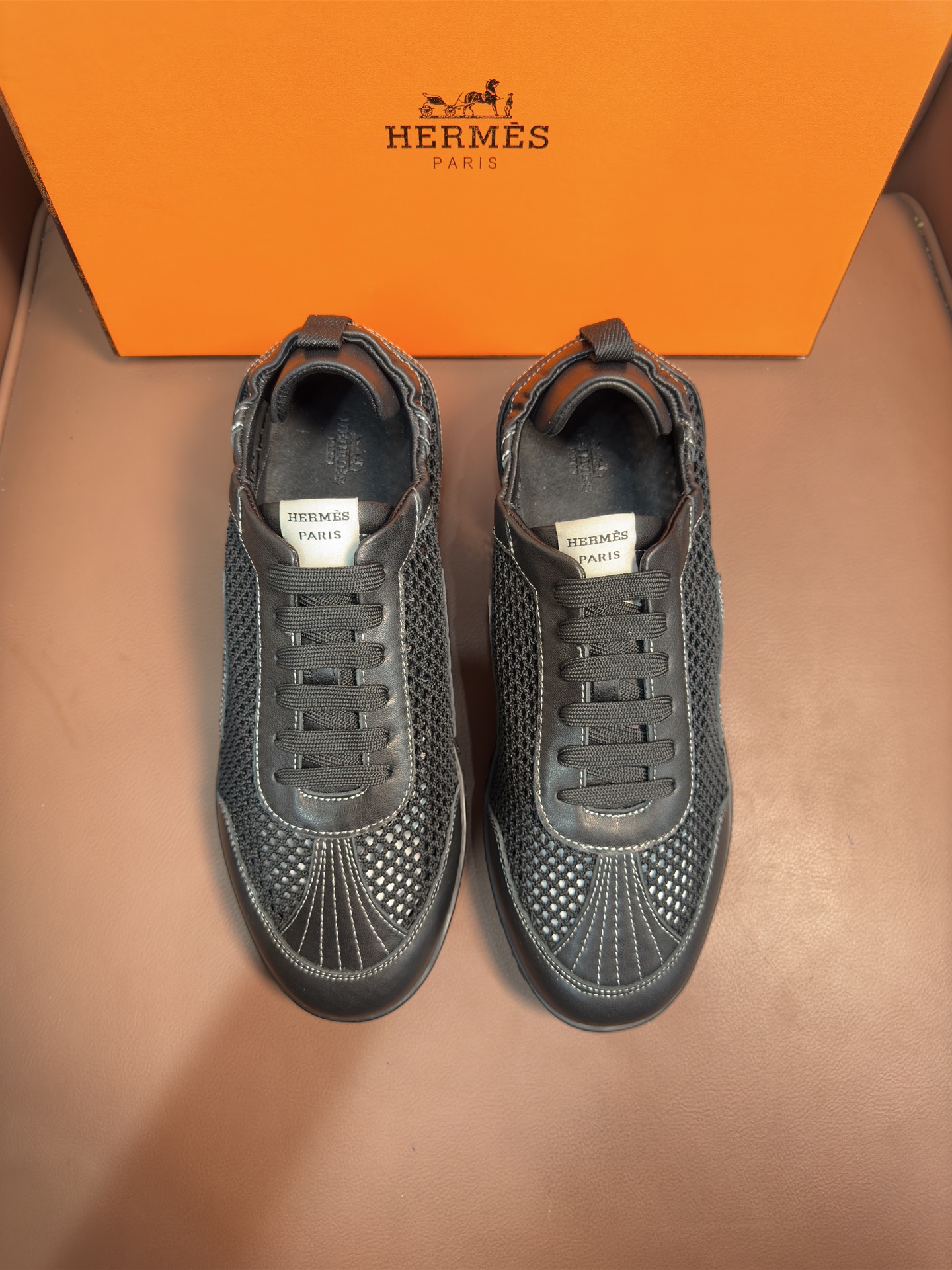 Hermès Jet Sneaker – black / noir